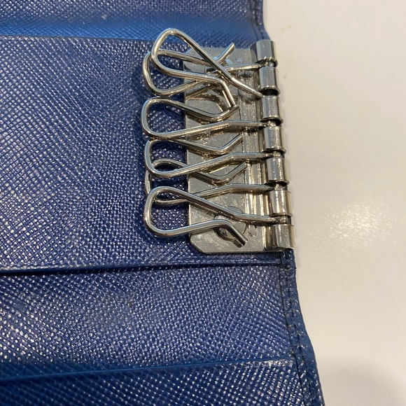 Authentic Prada key holder - Picture 10 of 10